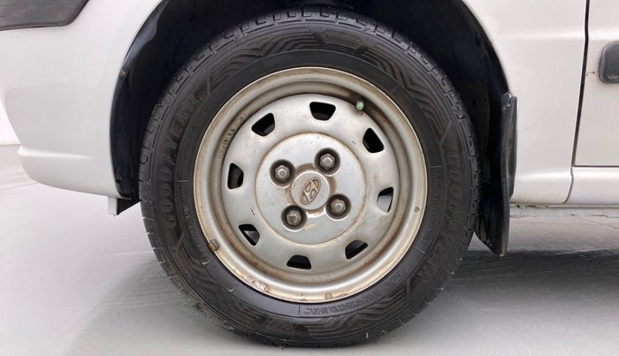 2013 Hyundai Santro Xing GL PLUS, Petrol, Manual, 26,800 km, Left Front Wheel