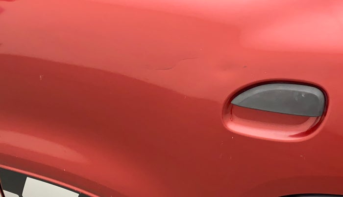 2018 Renault Kwid RXT 1.0 AMT (O), Petrol, Automatic, 1,00,669 km, Rear left door - Minor scratches