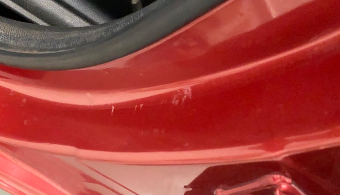 2018 Renault Kwid RXT 1.0 AMT (O), Petrol, Automatic, 1,00,669 km, Left B pillar - Minor scratches