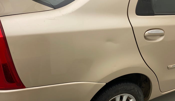 2011 Toyota Etios V, Petrol, Manual, 68,751 km, Right quarter panel - Slightly dented