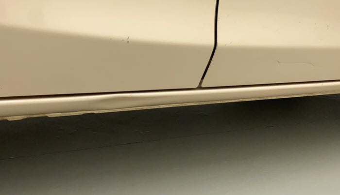 2011 Toyota Etios V, Petrol, Manual, 68,751 km, Right running board - Slightly dented