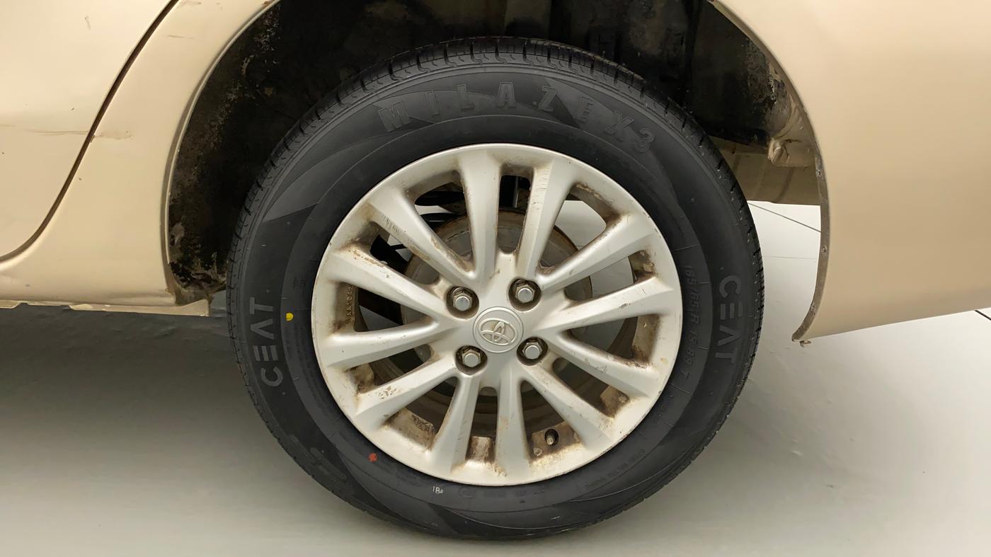 2011 Toyota Etios V, Petrol, Manual, 68,751 km, Left Rear Wheel