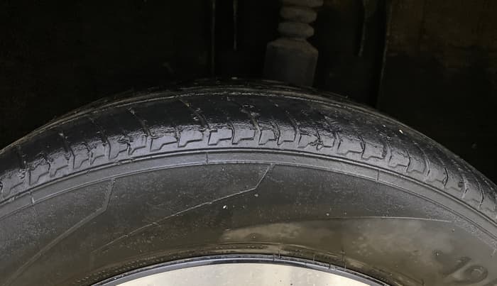 2021 Nissan MAGNITE XV MT, Petrol, Manual, 43,034 km, Left Rear Tyre Tread