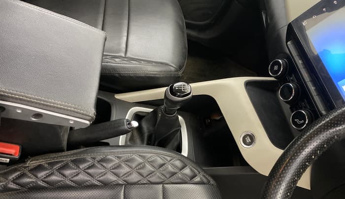 2021 Nissan MAGNITE XV MT, Petrol, Manual, 43,034 km, Gear Lever