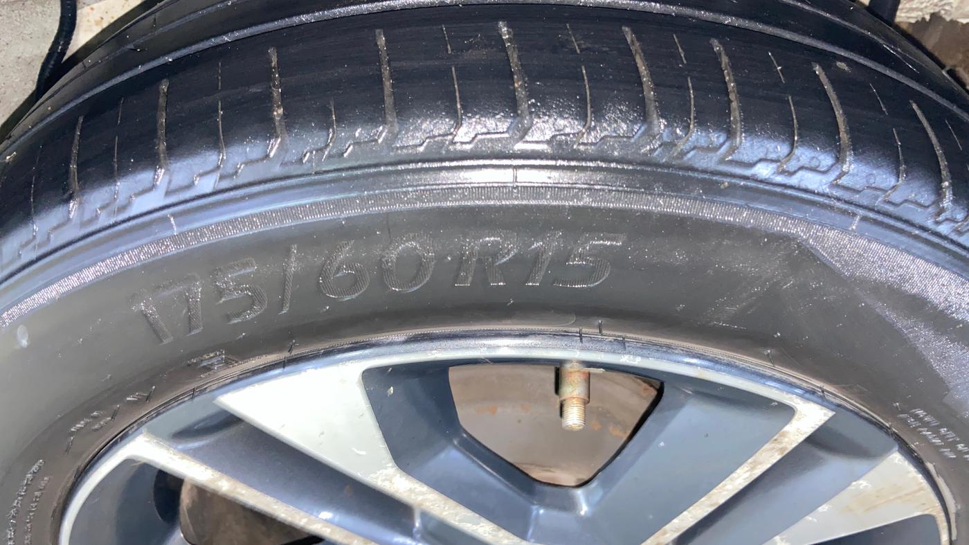 2020 Tata Tiago XZ PLUS PETROL, Petrol, Manual, 86,096 km, Left Rear Tyre Tread