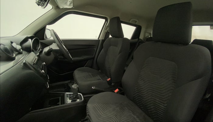 2018 Maruti Swift VXI AMT, Petrol, Automatic, 13,881 km, Right Side Front Door Cabin