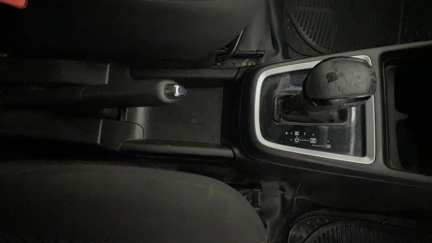 2018 Maruti Swift VXI AMT, Petrol, Automatic, 13,881 km, Gear Lever