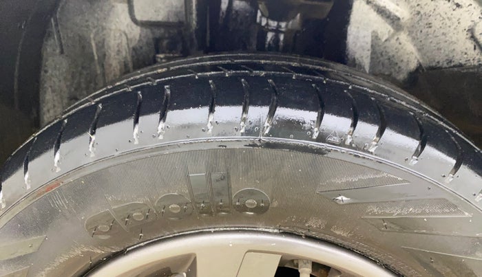 2017 Renault Kwid RXT 1.0, Petrol, Manual, 94,924 km, Left Front Tyre Tread