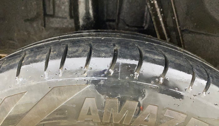 2017 Renault Kwid RXT 1.0, Petrol, Manual, 94,924 km, Right Rear Tyre Tread