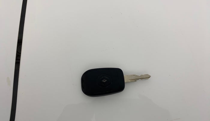 2017 Renault Kwid RXT 1.0, Petrol, Manual, 94,924 km, Key Close Up