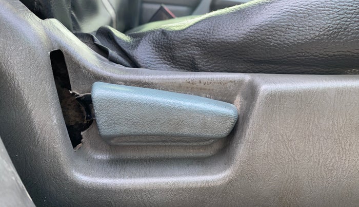 2014 Maruti Alto K10 VXI, Petrol, Manual, 69,702 km, Driver Side Adjustment Panel