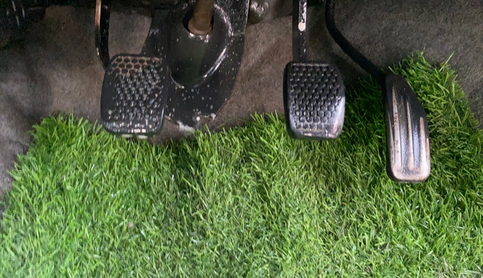 2014 Maruti Alto K10 VXI, Petrol, Manual, 69,702 km, Pedals