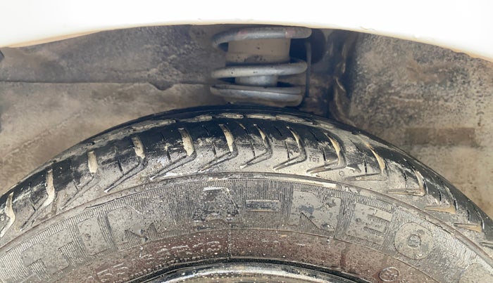 2014 Maruti Alto K10 VXI, Petrol, Manual, 69,702 km, Left Front Tyre Tread