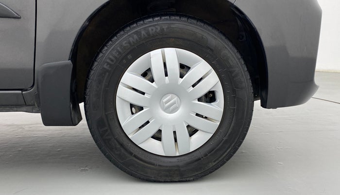 2020 Maruti Alto LXI, Petrol, Manual, 38,749 km, Right Front Wheel