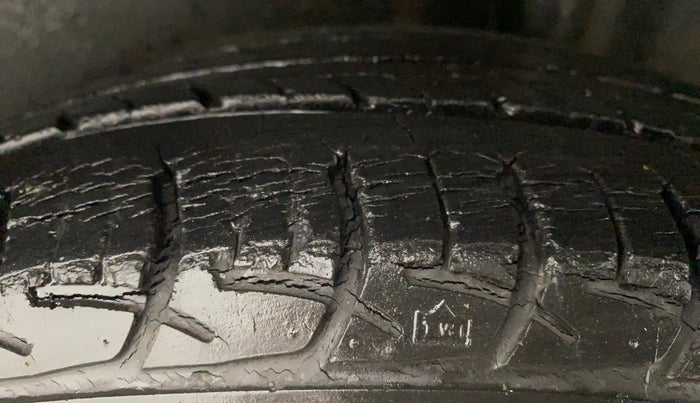 2012 Volkswagen Polo TRENDLINE 1.2L PETROL, Petrol, Manual, 22,726 km, Left Rear Tyre Tread