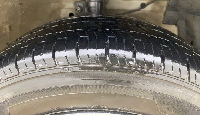 2018 Maruti Ciaz DELTA 1.4 MT PETROL, Petrol, Manual, 1,48,426 km, Right Front Tyre Tread