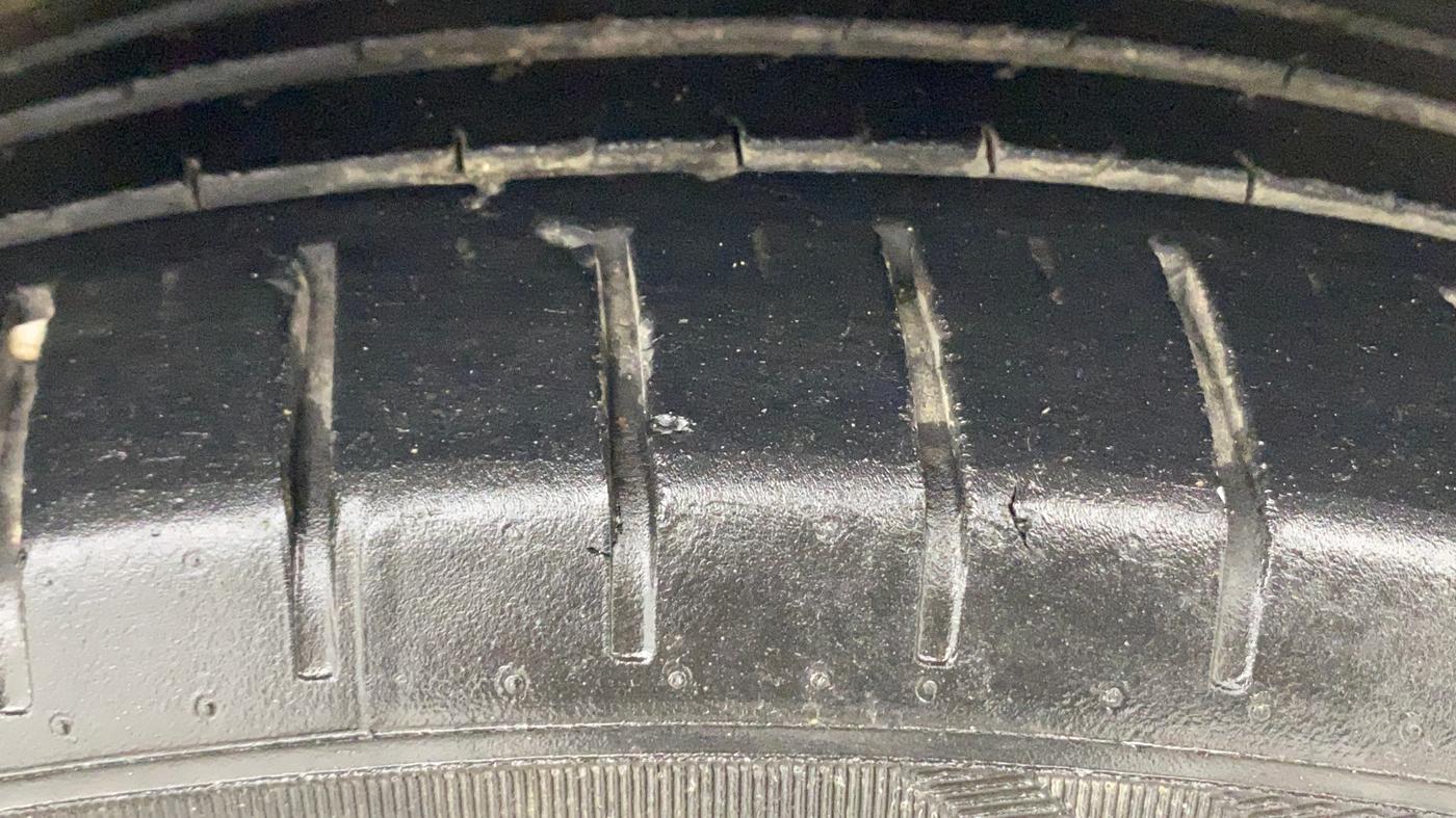 2023 Maruti Baleno ALPHA PETROL 1.2, Petrol, Manual, 35,226 km, Right Front Tyre Tread