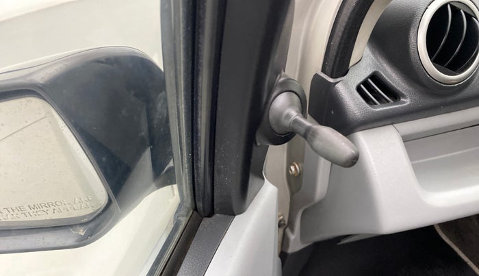 2011 Maruti A Star VXI (ABS) AT, Petrol, Automatic, 57,788 km, Left rear-view mirror - ORVM knob broken and not working