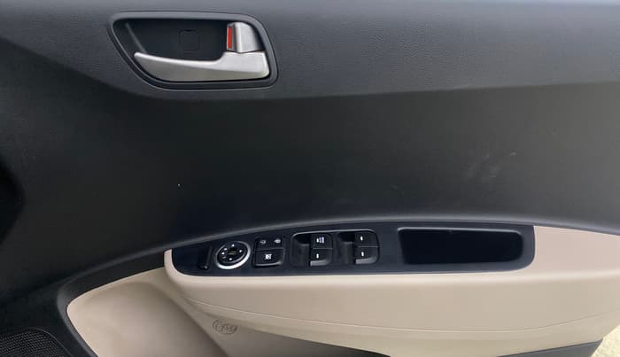 2015 Hyundai Xcent S 1.2, Petrol, Manual, 60,229 km, Driver Side Door Panels Control