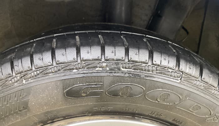 2015 Hyundai Xcent S 1.2, Petrol, Manual, 60,229 km, Left Rear Tyre Tread