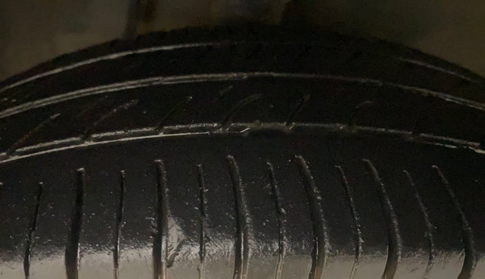 2013 Maruti Alto 800 VXI, Petrol, Manual, 70,140 km, Right Front Tyre Tread