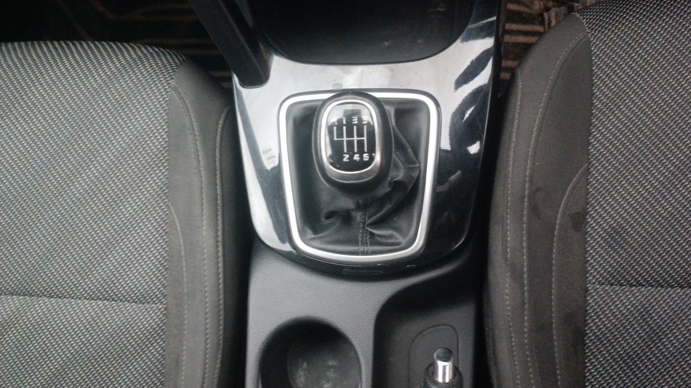 2020 KIA SELTOS HTK PLUS 1.5 DIESEL, Diesel, Manual, 1,14,663 km, Gear Lever