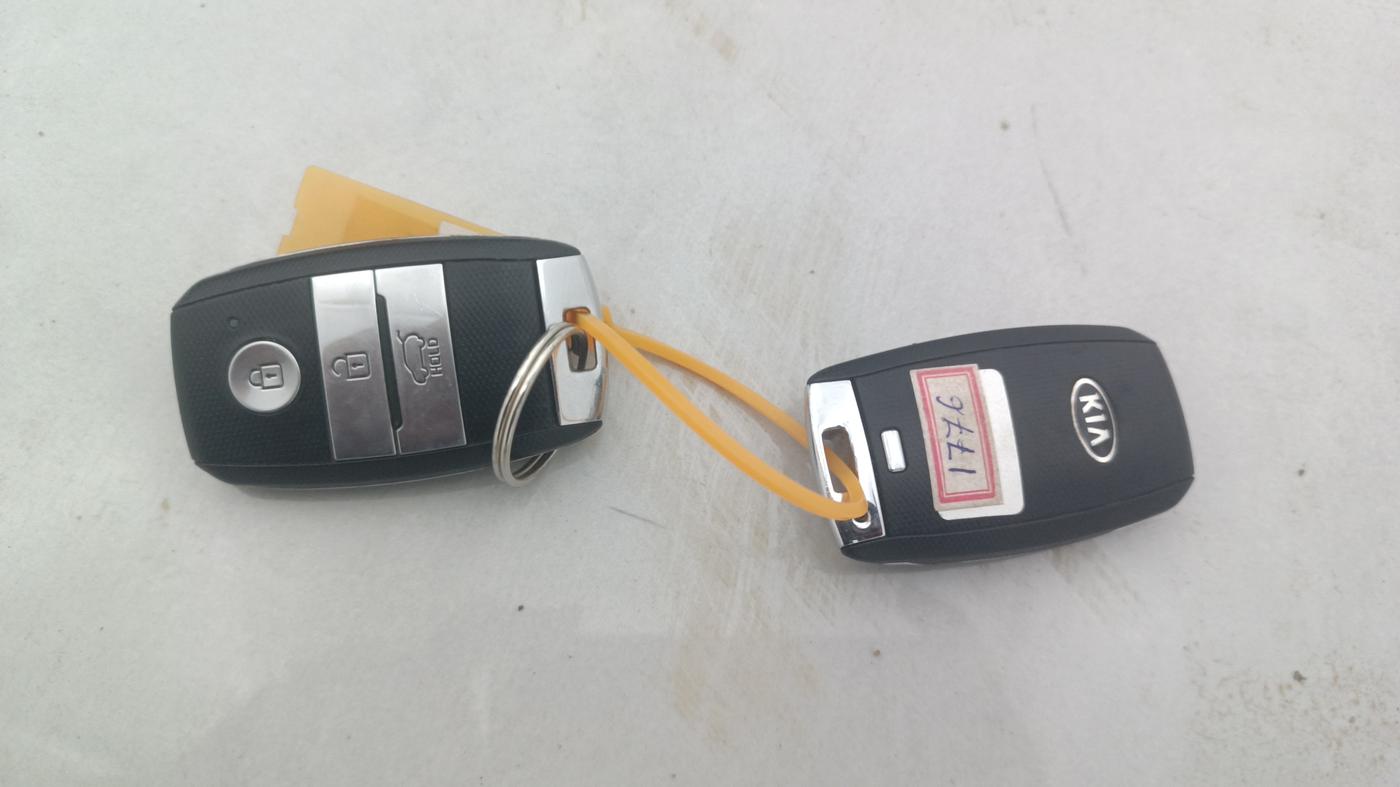 2020 KIA SELTOS HTK PLUS 1.5 DIESEL, Diesel, Manual, 1,14,663 km, Key Close Up