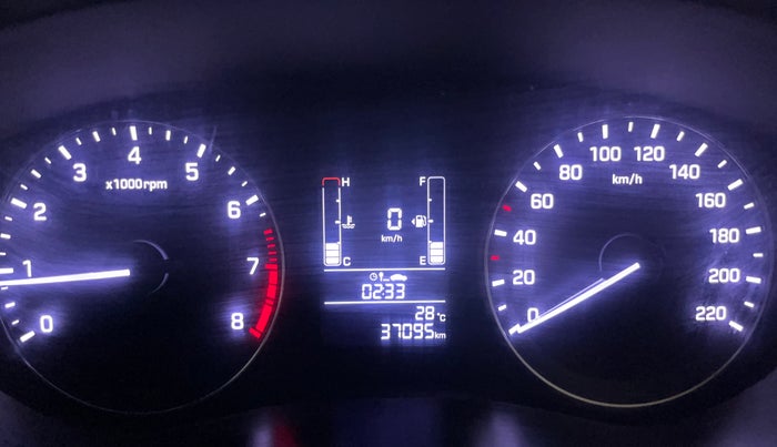 2017 Hyundai Elite i20 ASTA 1.2 DUAL TONE, Petrol, Manual, 37,046 km, Odometer Image