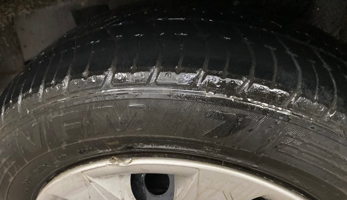 2018 Hyundai Elite i20 MAGNA EXECUTIVE 1.2, Petrol, Manual, 99,109 km, Left Rear Tyre Tread