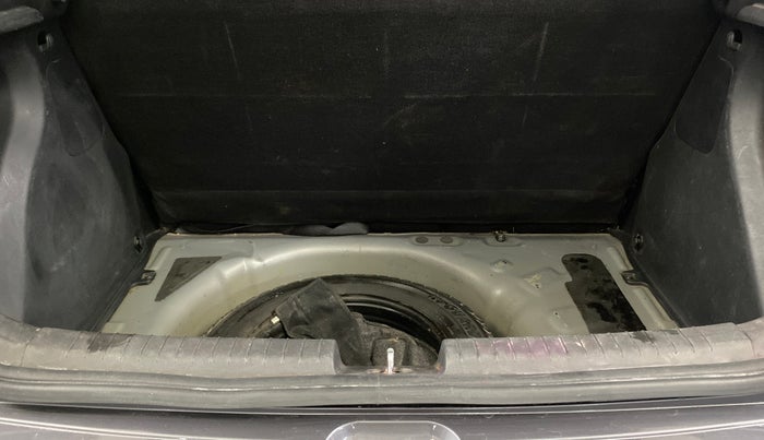 2018 Hyundai Elite i20 MAGNA EXECUTIVE 1.2, Petrol, Manual, 99,109 km, Boot Inside