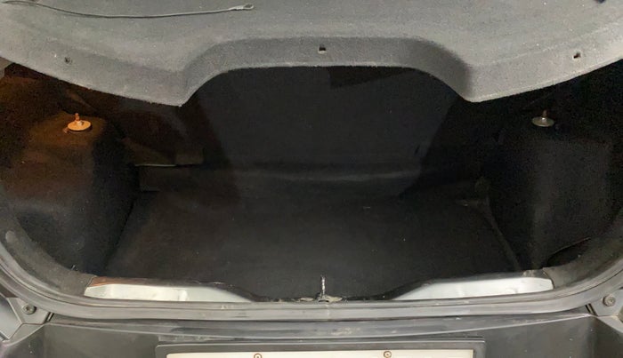 2022 Tata PUNCH ADVENTURE MT, Petrol, Manual, 58,416 km, Boot Inside