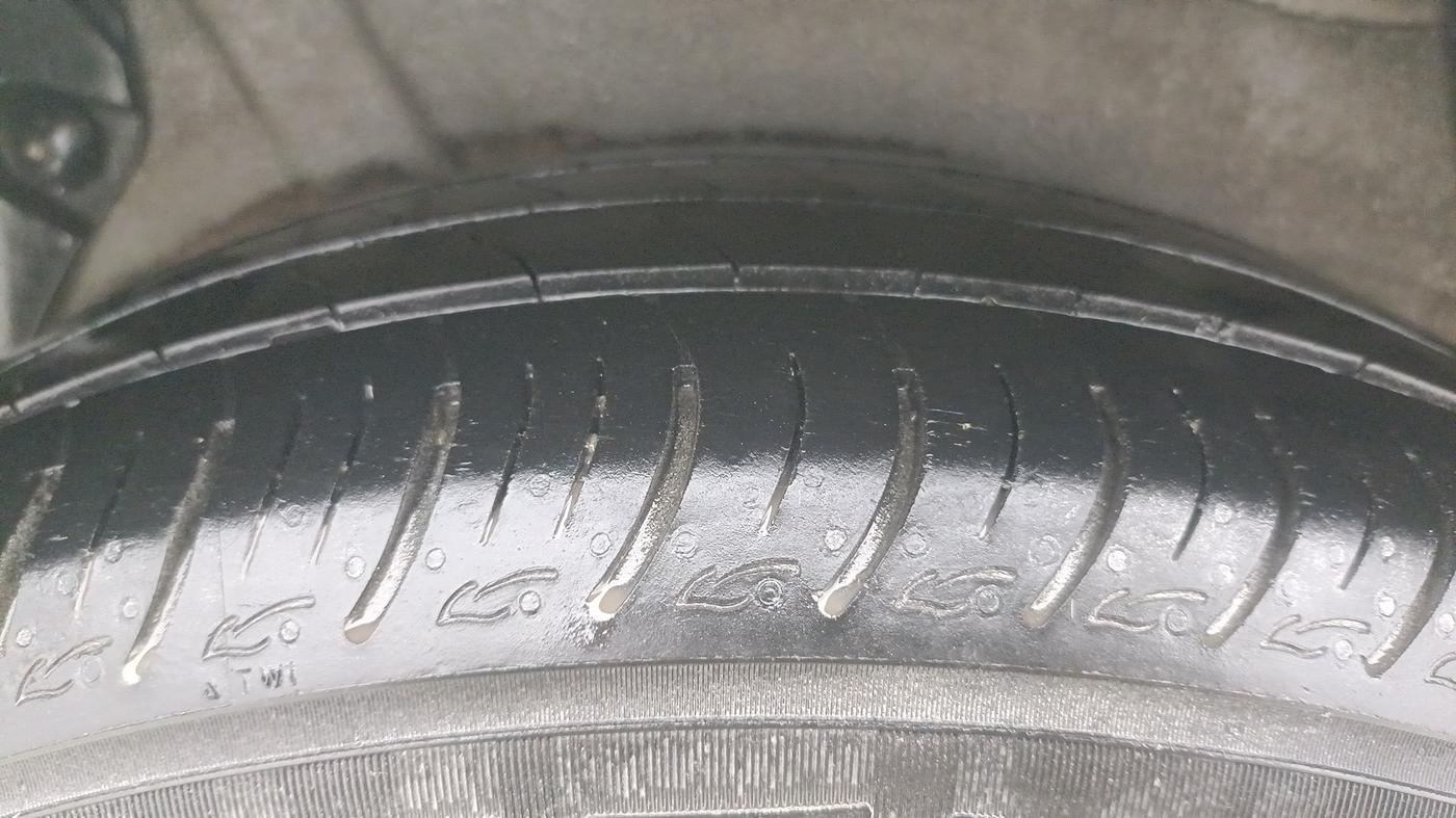 2016 Hyundai Verna 1.6 VTVT S, Petrol, Manual, 83,321 km, Right Rear Tyre Tread