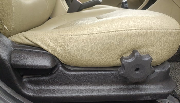 2016 Hyundai Verna 1.6 VTVT S, Petrol, Manual, 83,321 km, Driver Side Adjustment Panel