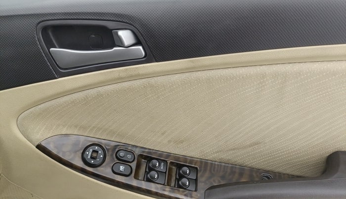 2016 Hyundai Verna 1.6 VTVT S, Petrol, Manual, 83,321 km, Driver Side Door Panels Control