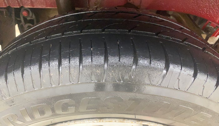 2019 Mahindra KUV 100 NXT K2 P 6 STR, Petrol, Manual, 62,040 km, Right Rear Tyre Tread