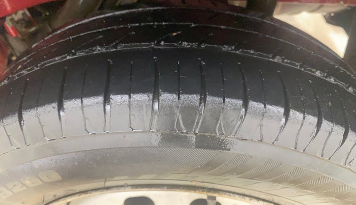 2019 Mahindra KUV 100 NXT K2 P 6 STR, Petrol, Manual, 62,040 km, Left Rear Tyre Tread