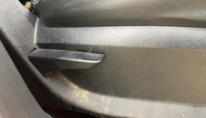 2019 Mahindra KUV 100 NXT K2 P 6 STR, Petrol, Manual, 62,040 km, Driver Side Adjustment Panel