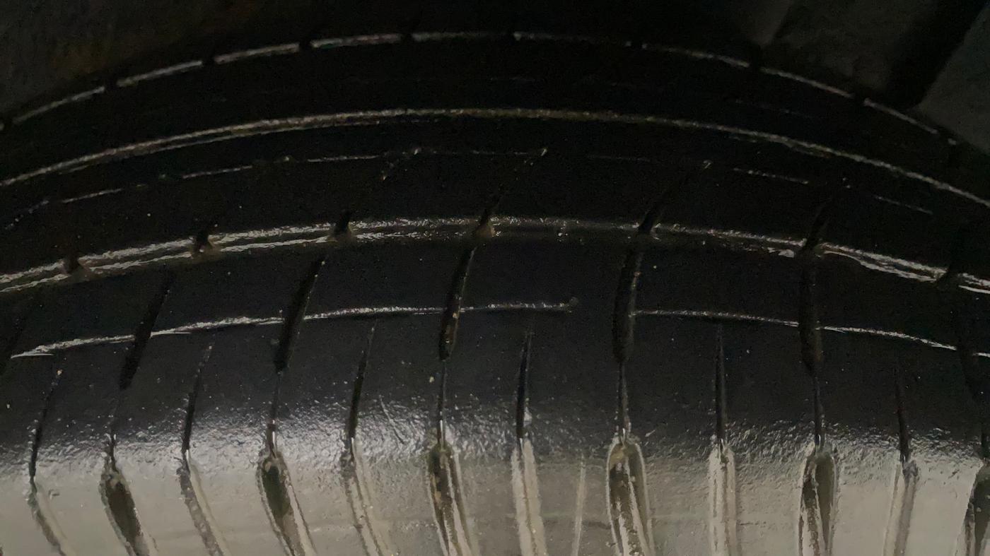 2019 Renault TRIBER RXT, Petrol, Manual, 84,521 km, Left Rear Tyre Tread