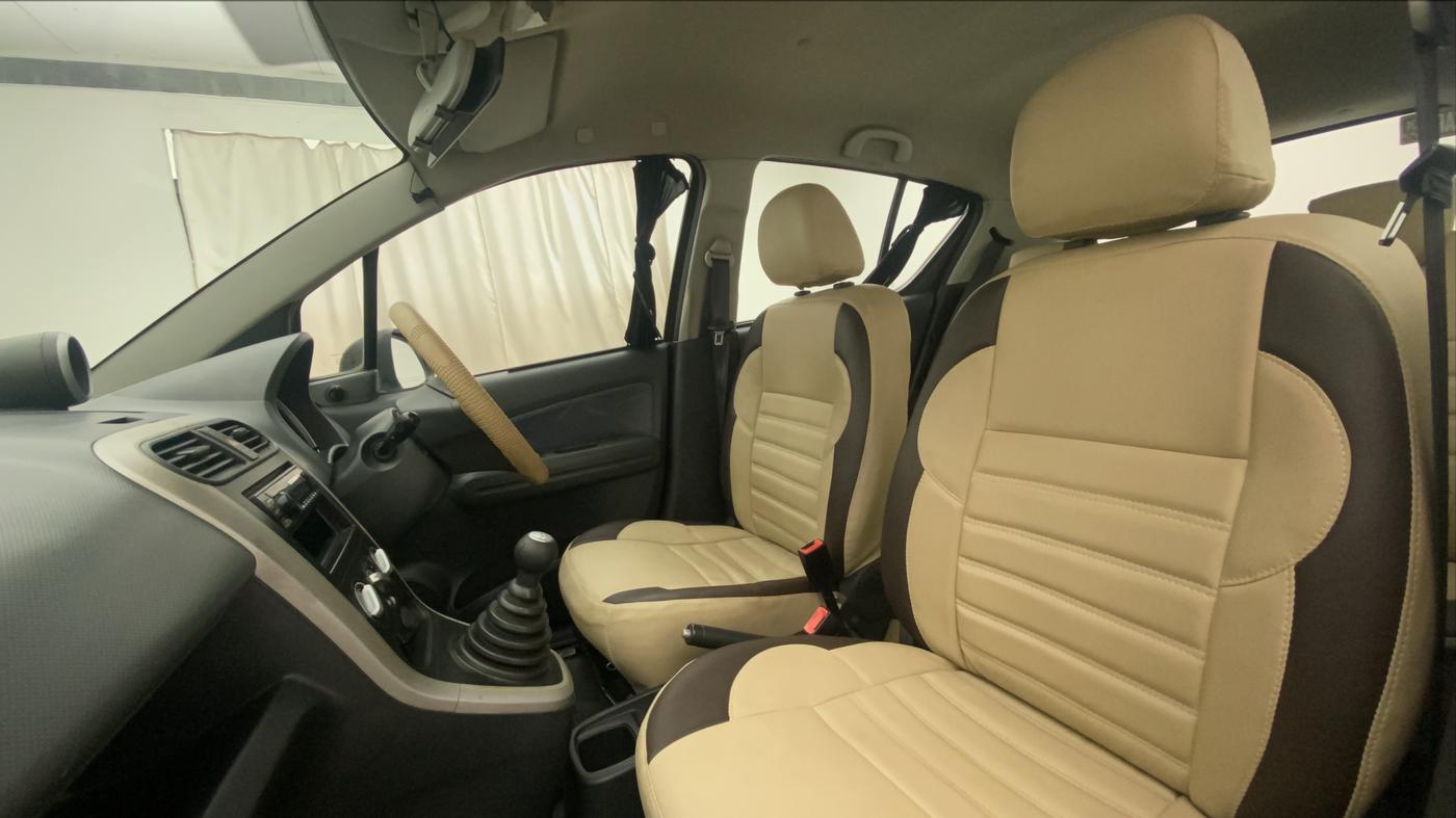 2012 Maruti Ritz VXI, Petrol, Manual, 95,343 km, Right Side Front Door Cabin