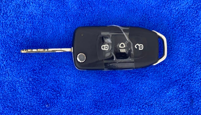2019 Tata Tiago XZ PLUS PETROL, Petrol, Manual, 90,181 km, Key Close Up