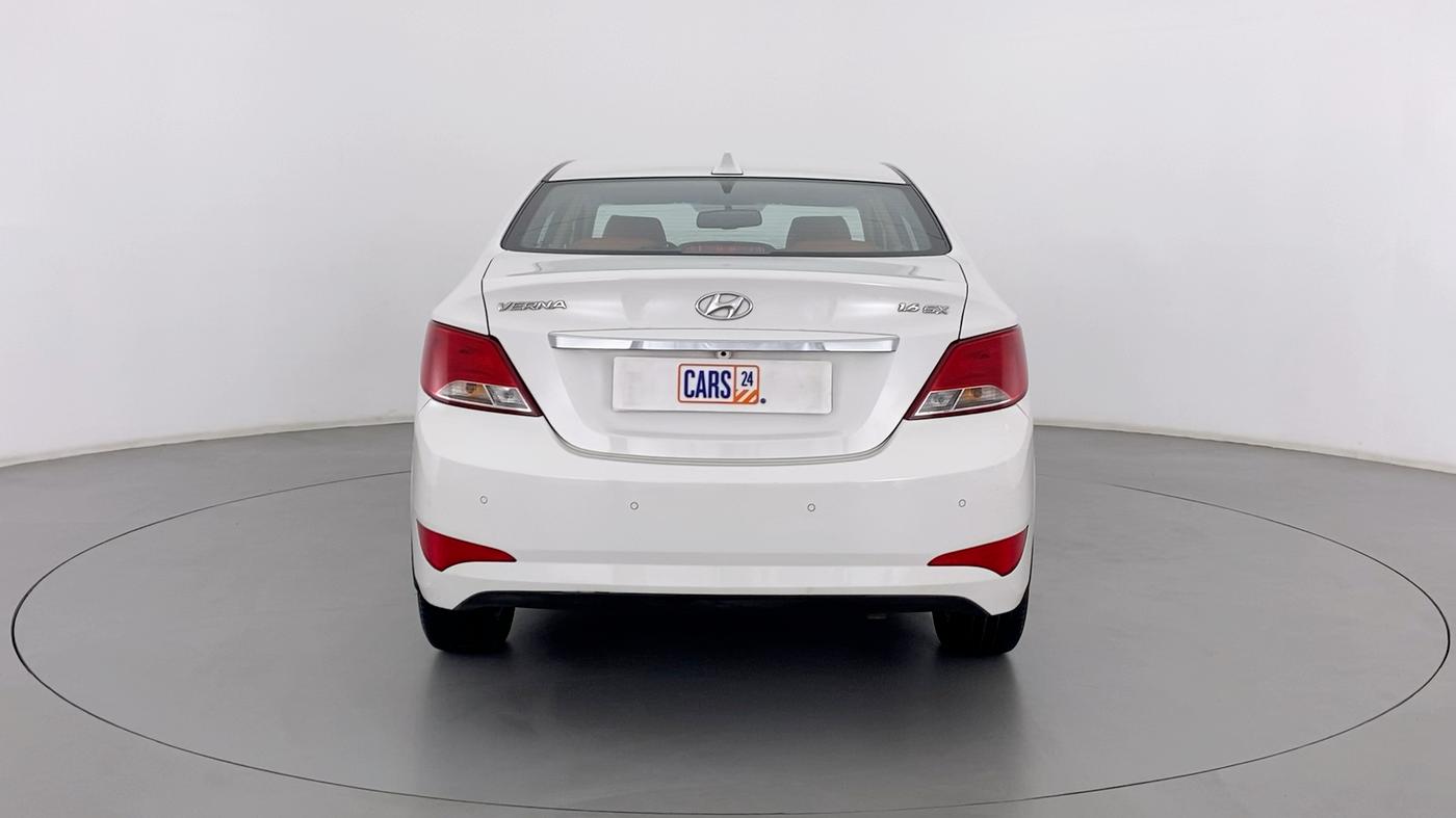 2016 Hyundai Verna FLUIDIC 1.6 SX VTVT, Petrol, Manual, 44,409 km, Back/Rear
