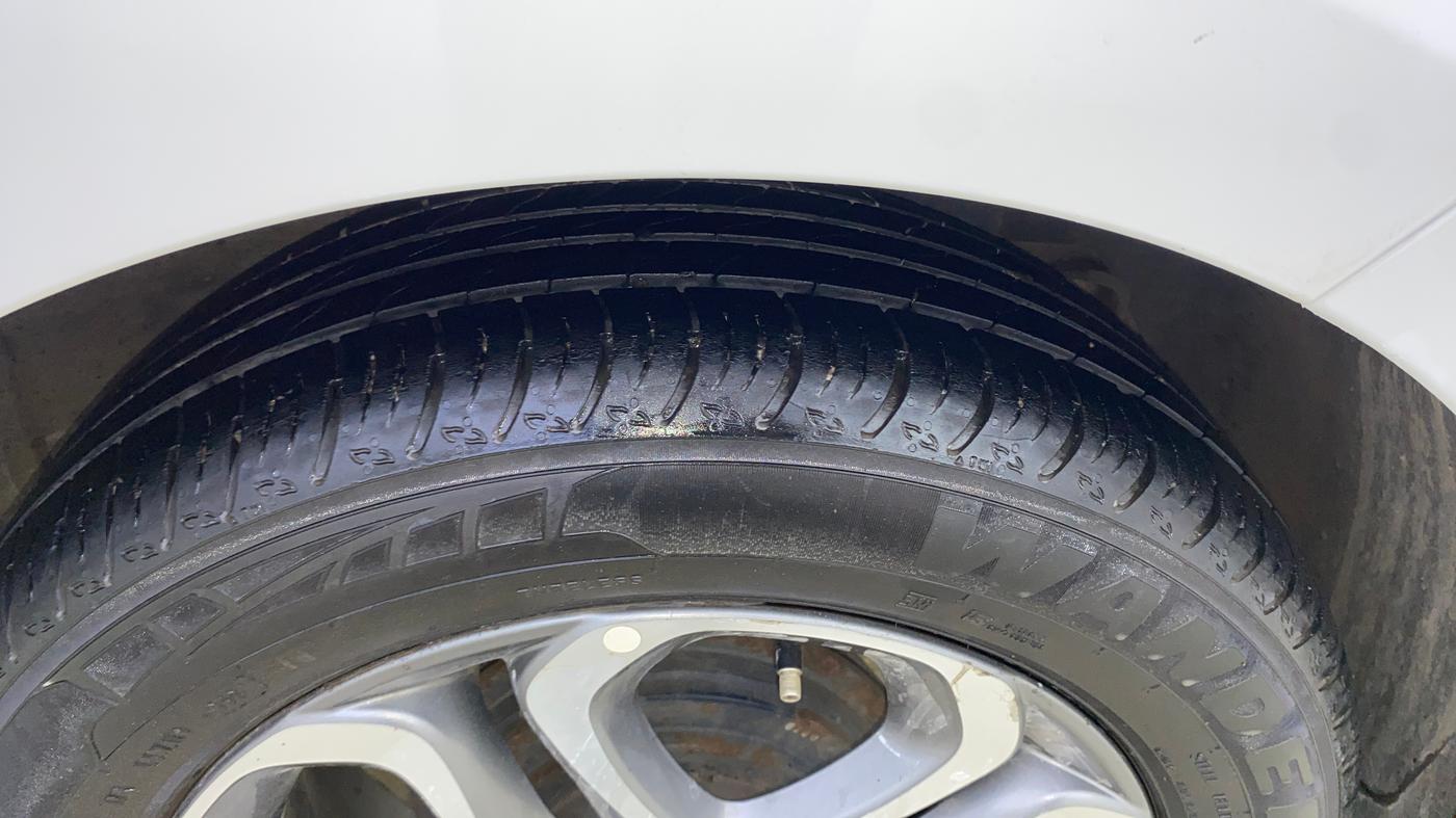 2019 Hyundai Elite i20 ASTA (O) CVT, Petrol, Automatic, 57,340 km, Left Rear Tyre Tread