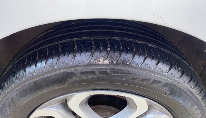 2019 Hyundai Elite i20 ASTA (O) CVT, Petrol, Automatic, 57,396 km, Left Front Tyre Tread