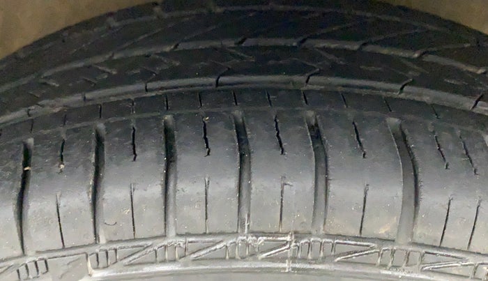 2019 Maruti Celerio ZXI AMT, Petrol, Automatic, 26,426 km, Right Front Tyre Tread