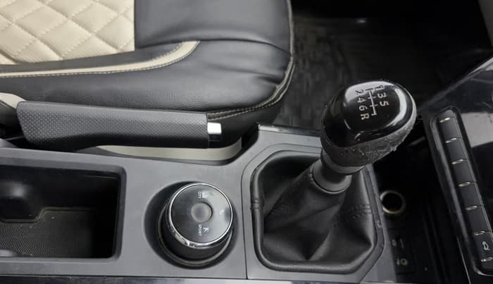2019 Tata NEXON XM PETROL, CNG, Manual, 33,686 km, Gear Lever