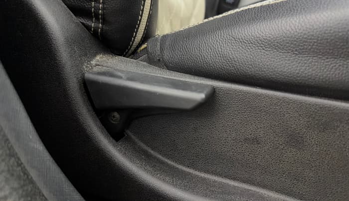 2019 Tata NEXON XM PETROL, CNG, Manual, 33,686 km, Driver Side Adjustment Panel