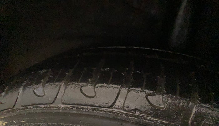 2016 Hyundai Grand i10 SPORTZ 1.2 KAPPA VTVT, Petrol, Manual, 30,747 km, Left Rear Tyre Tread