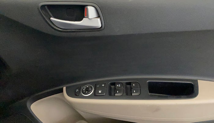 2016 Hyundai Grand i10 SPORTZ 1.2 KAPPA VTVT, Petrol, Manual, 30,747 km, Driver Side Door Panels Control