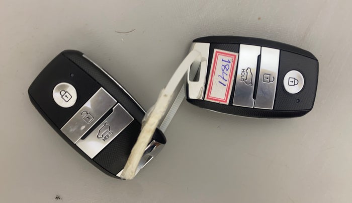 2021 KIA SELTOS HTX 1.5 PETROL, Petrol, Manual, 48,395 km, Key Close Up