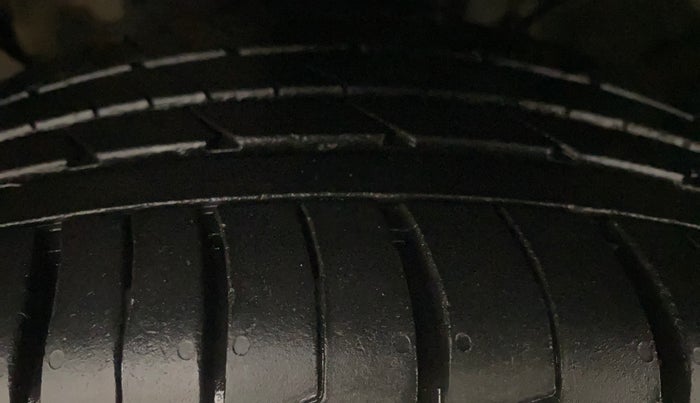 2021 KIA SELTOS HTX 1.5 PETROL, Petrol, Manual, 48,395 km, Left Front Tyre Tread